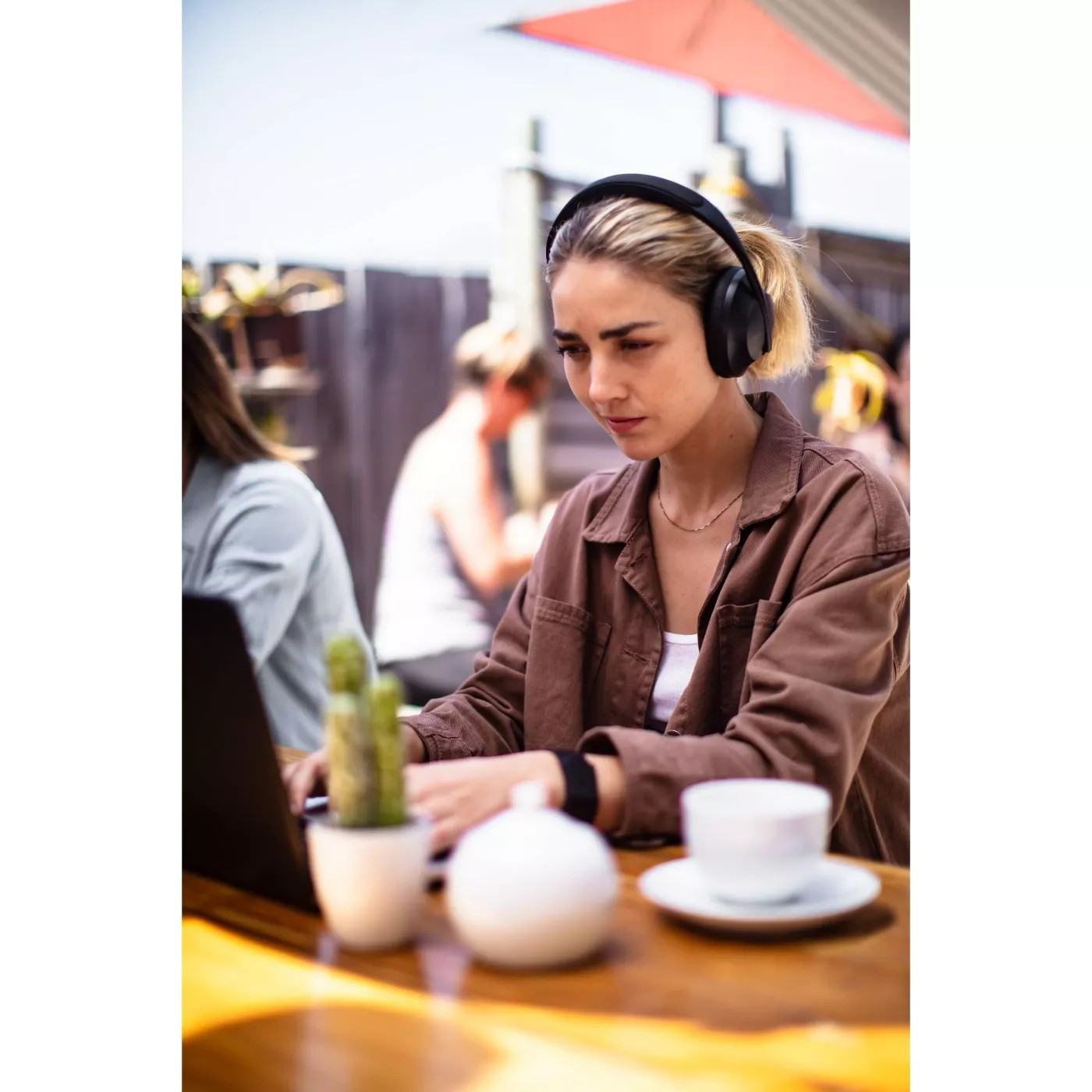 Bose Noise Cancelling Over-Ear Headphones 700